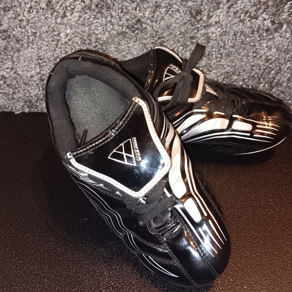Vizari ( Gender nutral)  Cleats - Picture 2 of 12